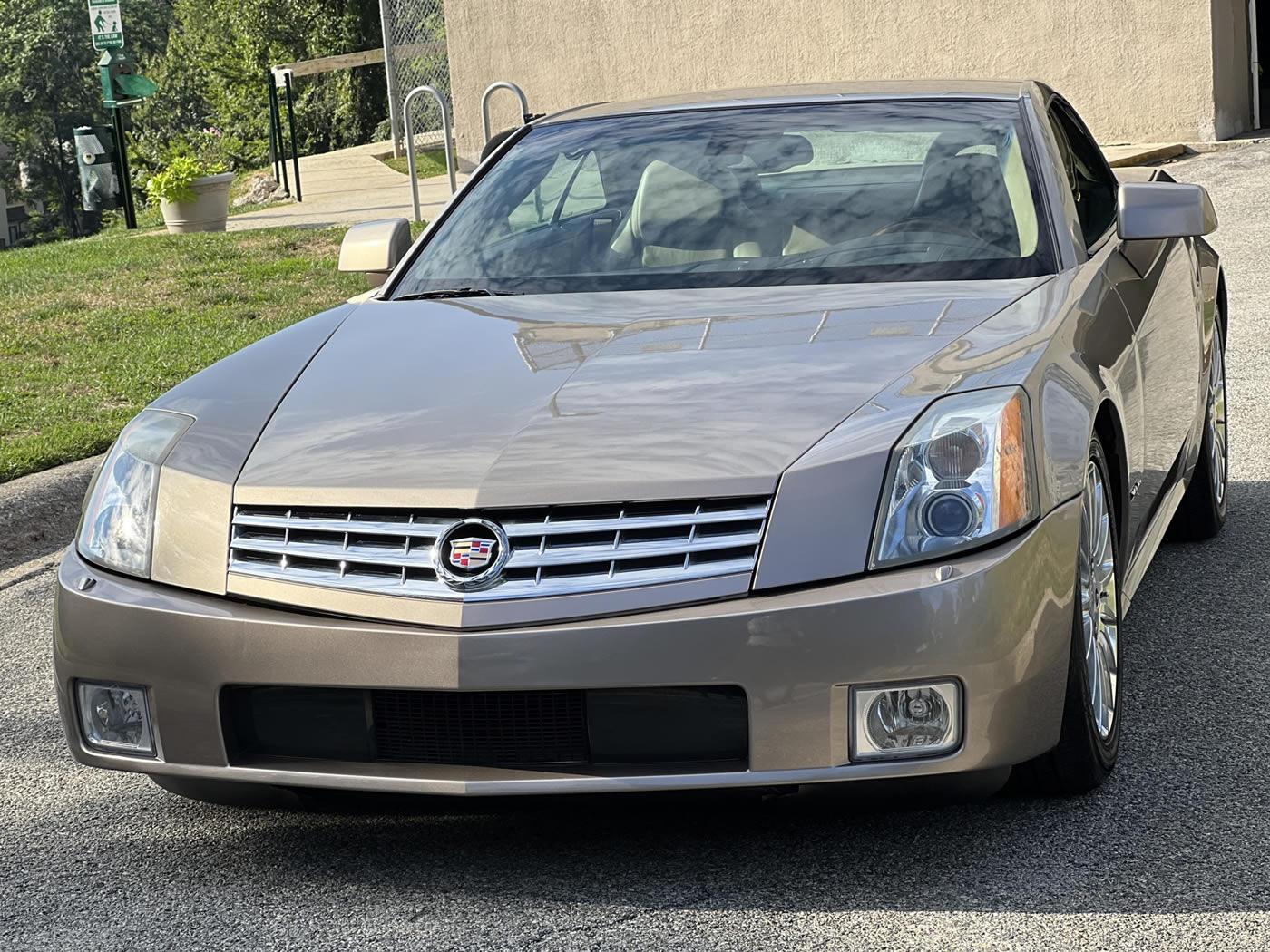 2008 Cadillac XLR Platinum Edition in Goldstream Metallic