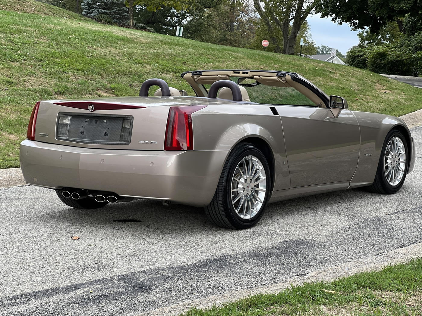 2008 Cadillac XLR Platinum Edition in Goldstream Metallic