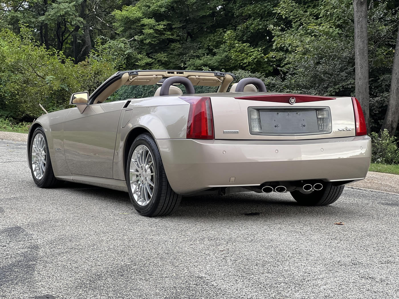 2008 Cadillac XLR Platinum Edition in Goldstream Metallic