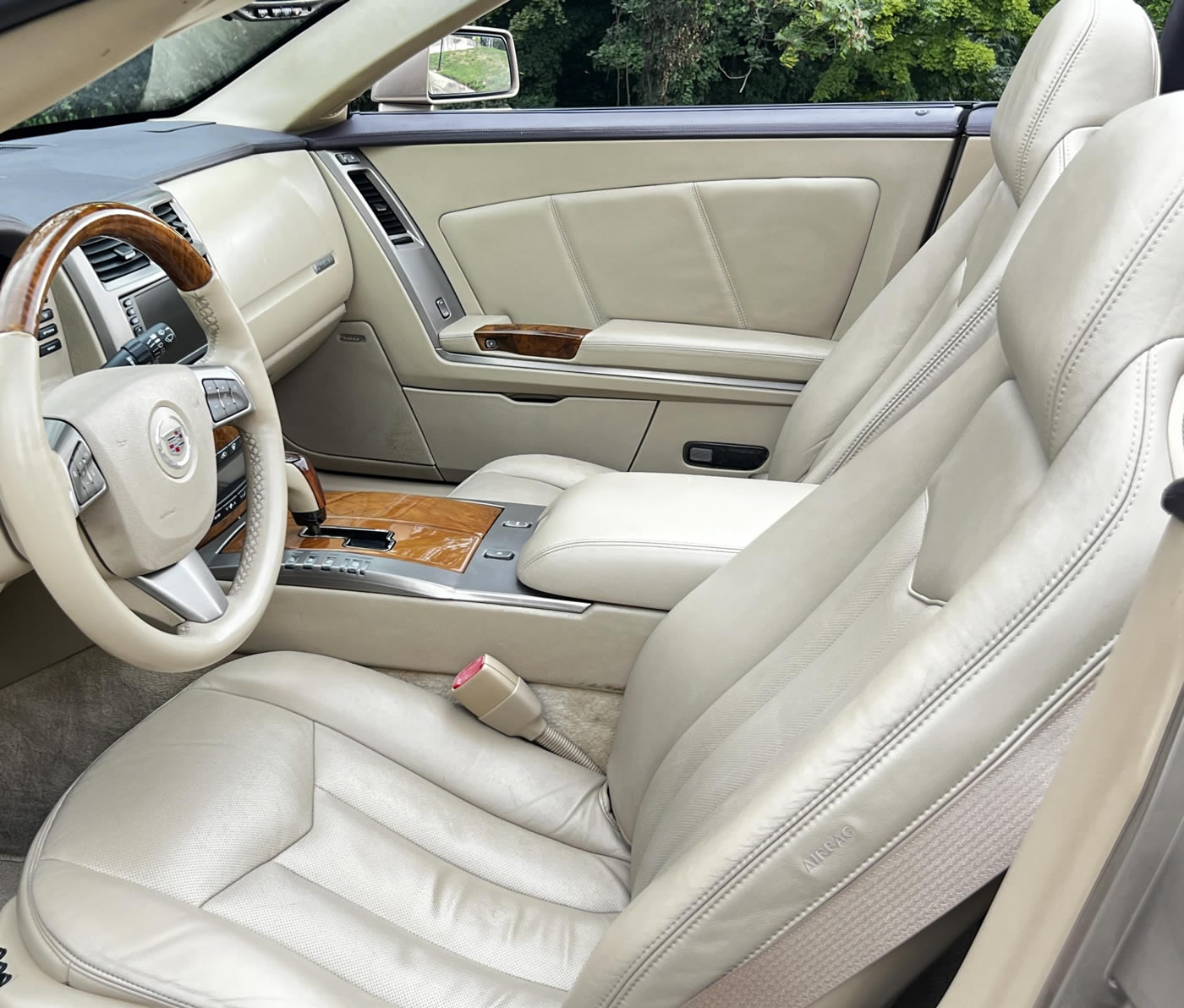 2008 Cadillac XLR Platinum Edition in Goldstream Metallic