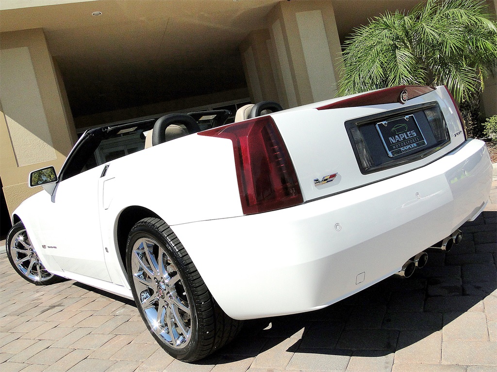 2008 Cadillac XLR-V - Alpine White