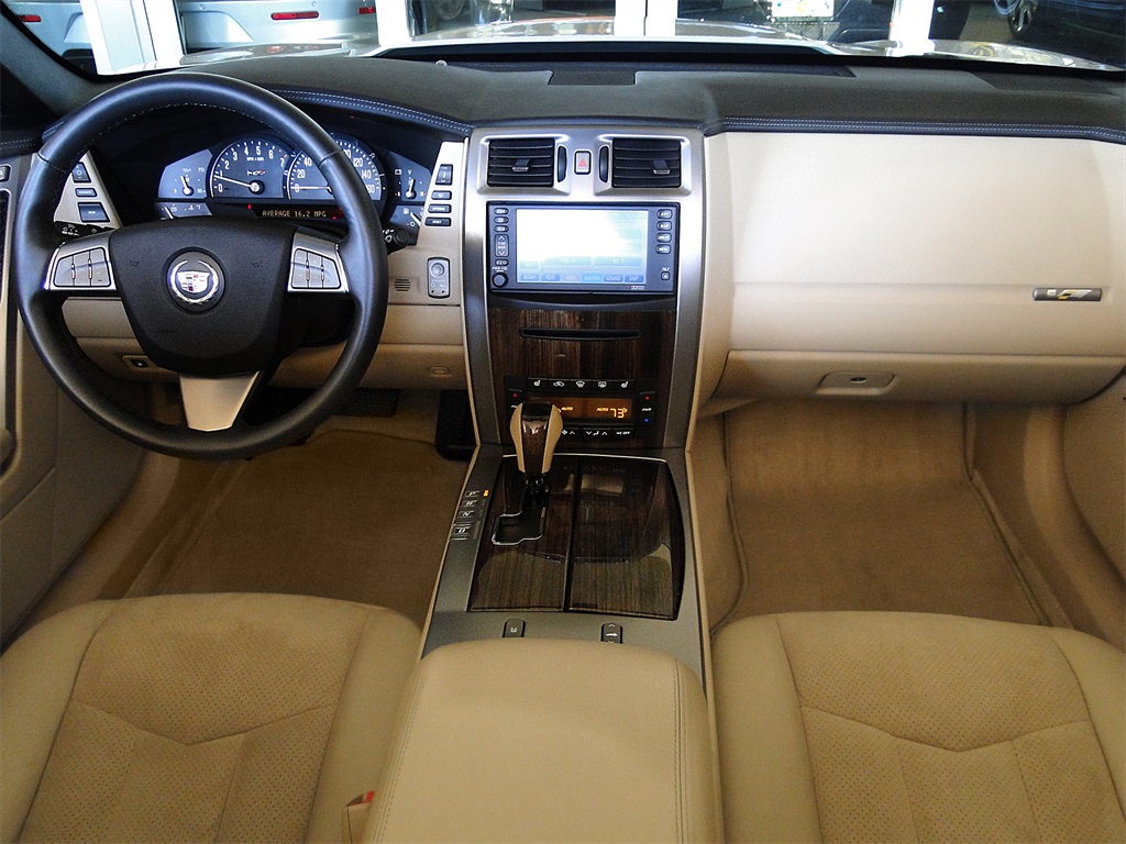 2008 Cadillac XLR-V - Alpine White