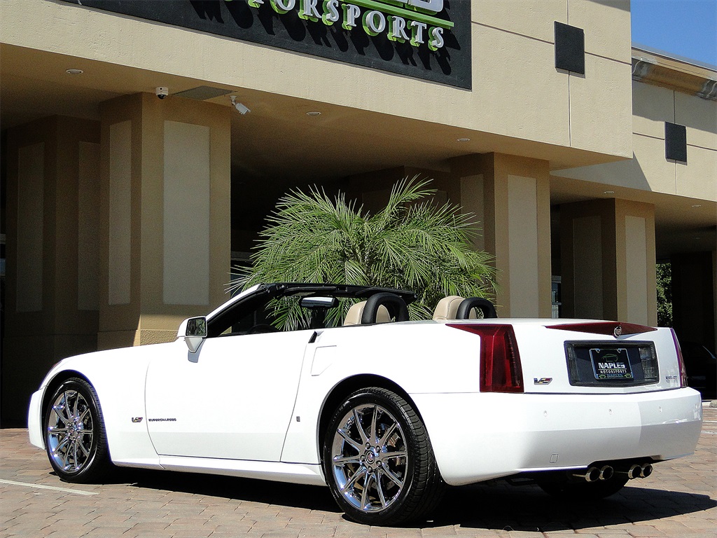 2008 Cadillac XLR-V - Alpine White