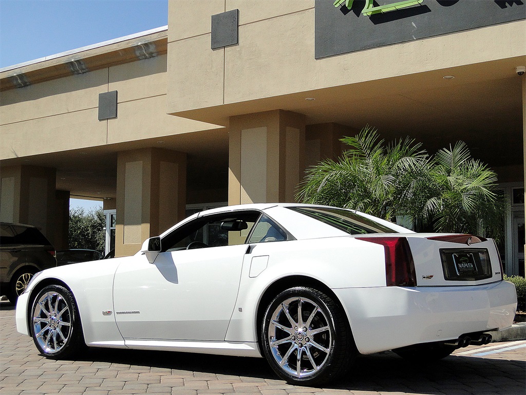 2008 Cadillac XLR-V - Alpine White