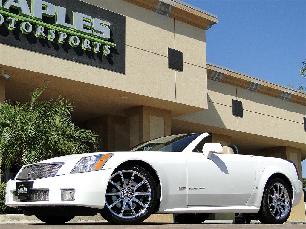 2008 Cadillac XLR-V - Alpine White