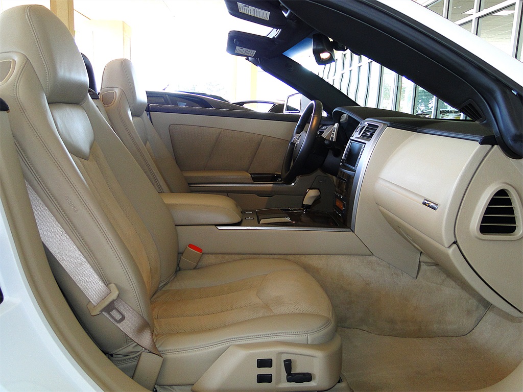 2008 Cadillac XLR-V - Alpine White