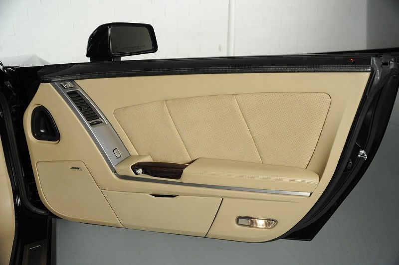 2008 Cadillac XLR-V - Black Raven
