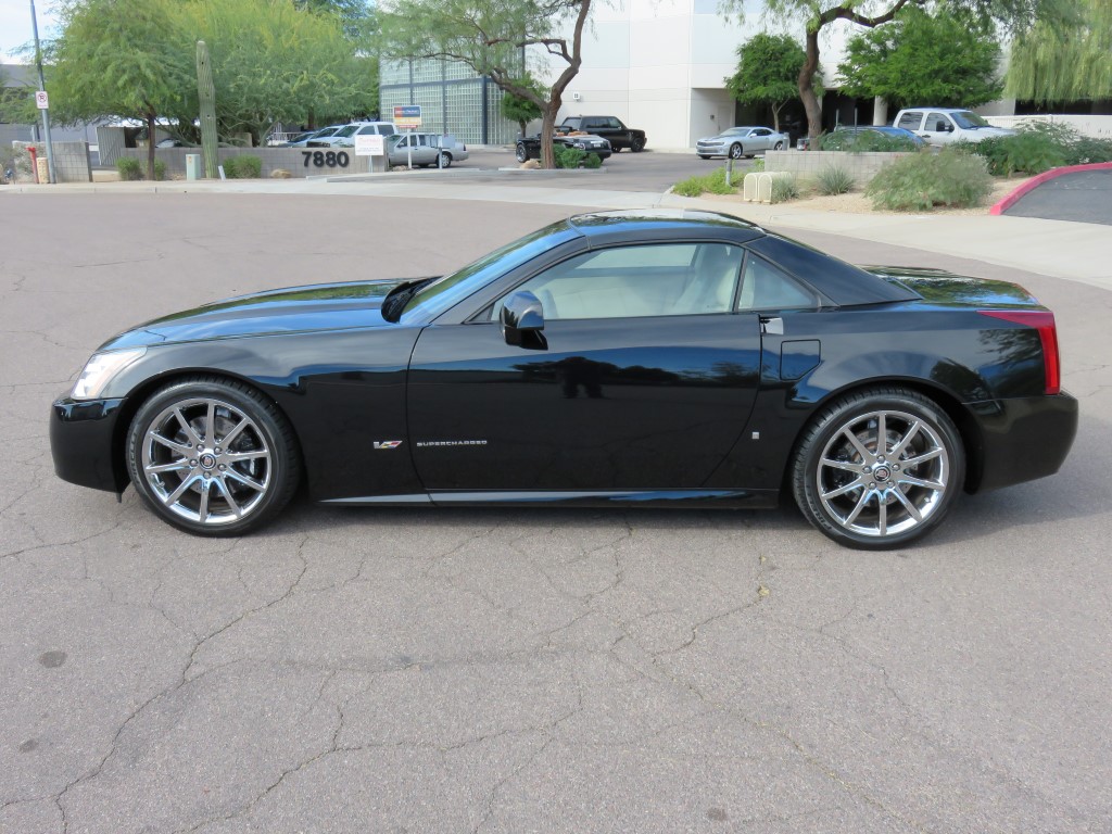 2008 Cadillac XLR-V - Black Raven
