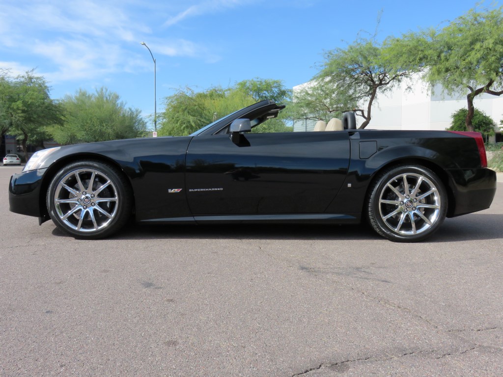2008 Cadillac XLR-V - Black Raven