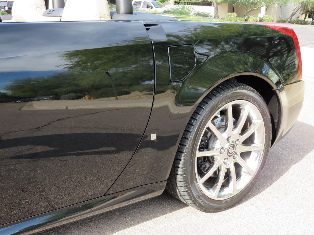 2008 Cadillac XLR-V - Black Raven