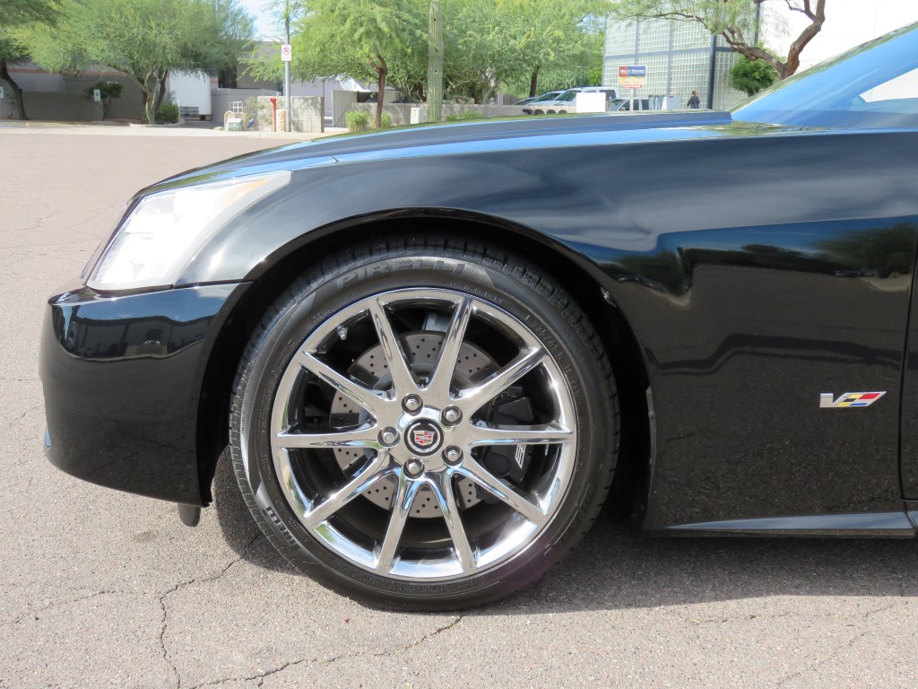 2008 Cadillac XLR-V - Black Raven