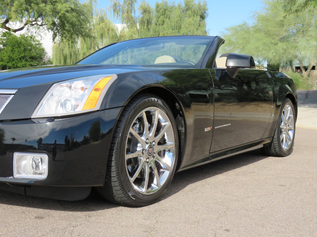 2008 Cadillac XLR-V - Black Raven
