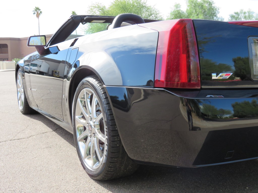 2008 Cadillac XLR-V - Black Raven