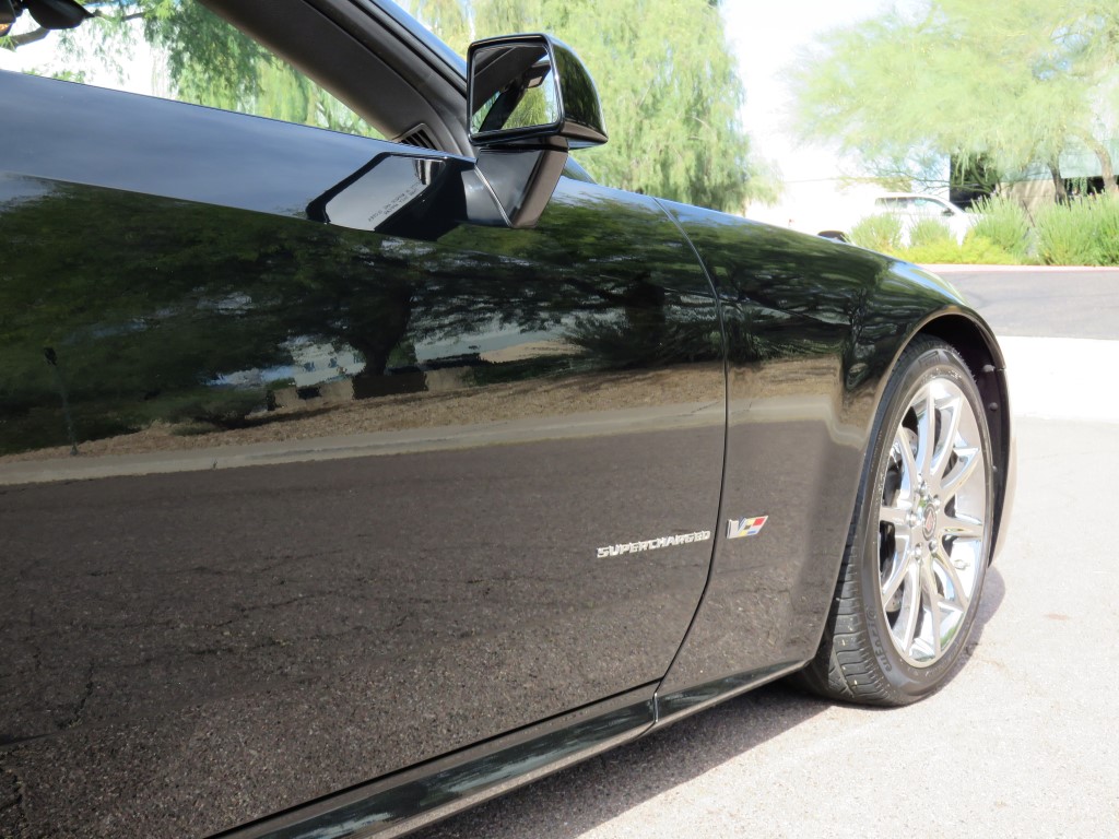 2008 Cadillac XLR-V - Black Raven