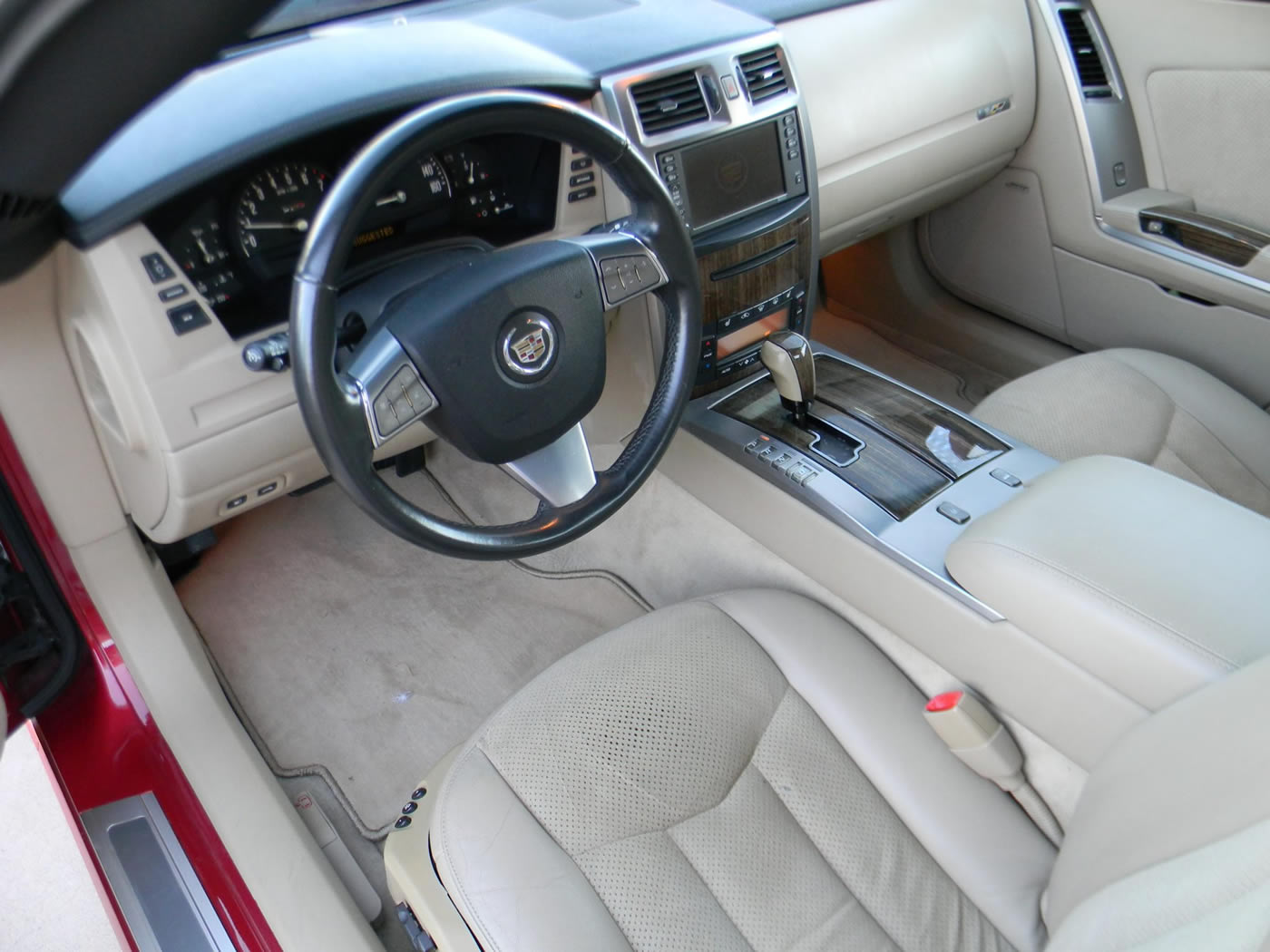 2008 Cadillac XLR-V in Crystal Red Metallic