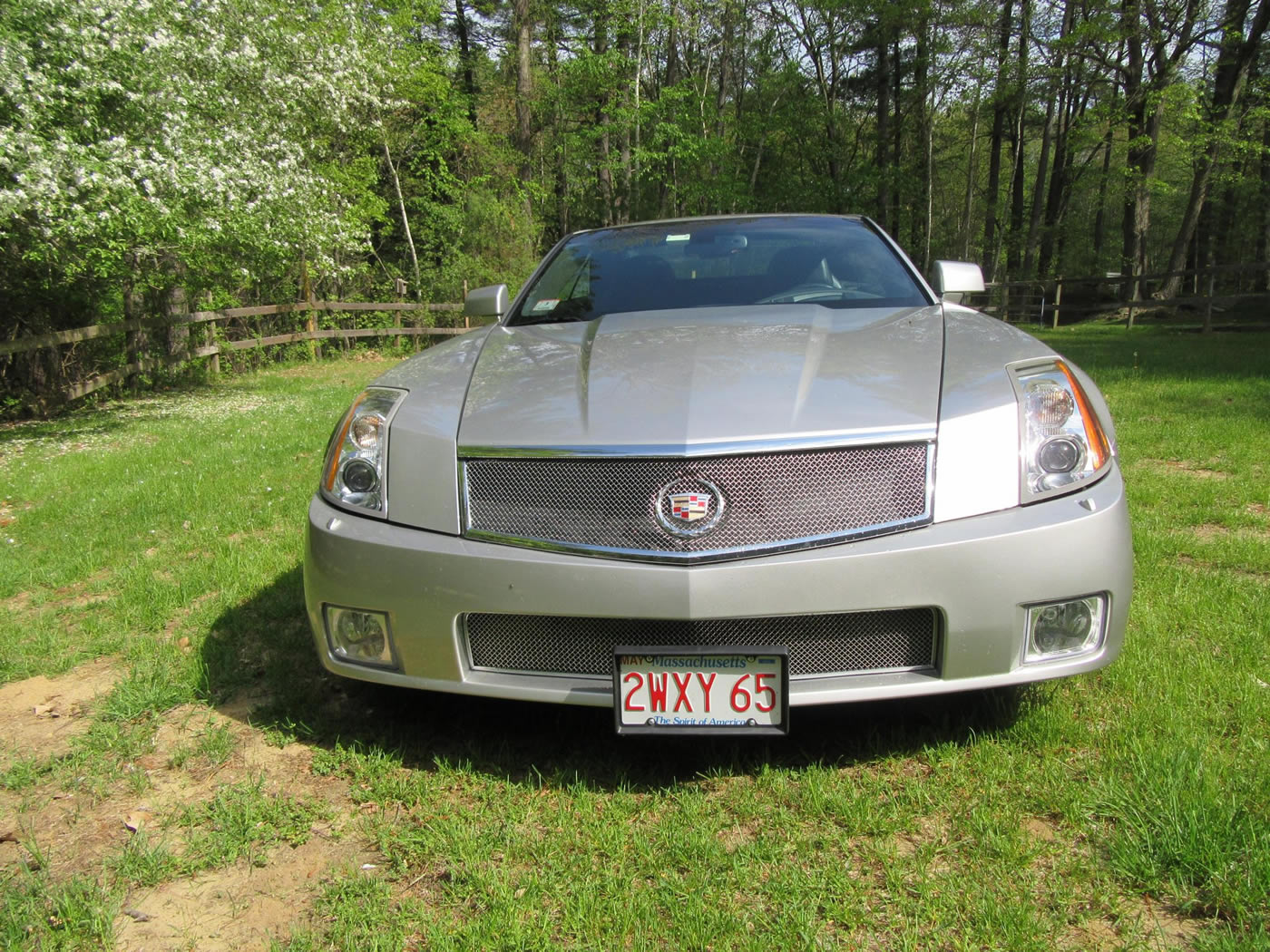 2008 Cadillac XLR-V in Light Platinum