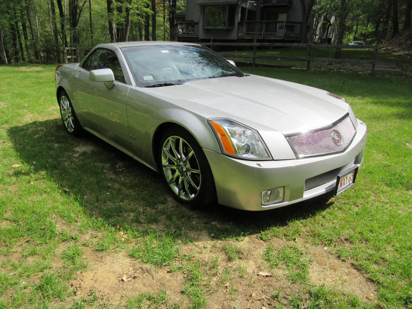 2008 Cadillac XLR-V in Light Platinum