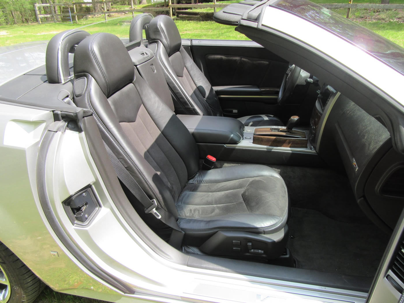 2008 Cadillac XLR-V in Light Platinum