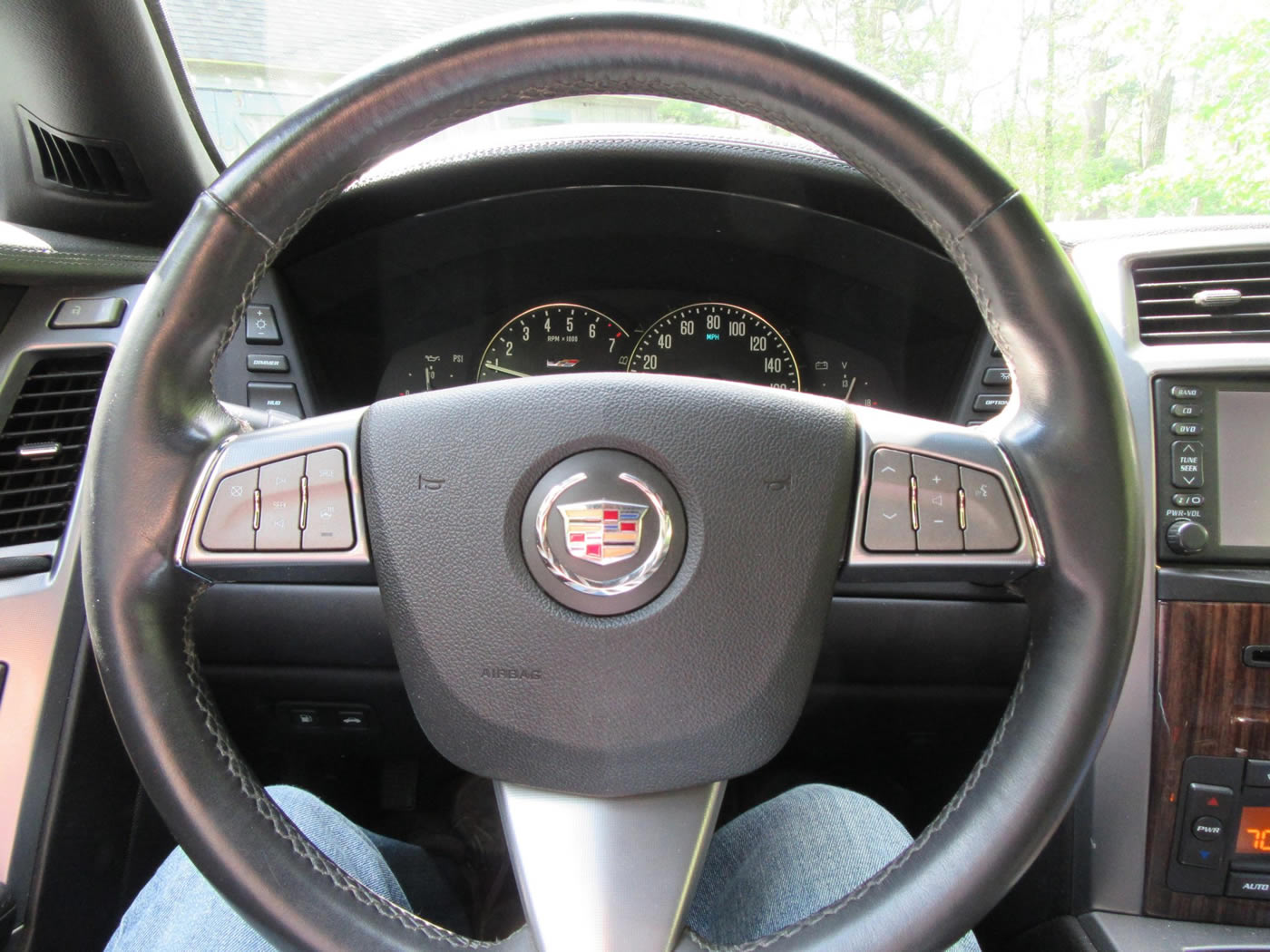 2008 Cadillac XLR-V in Light Platinum