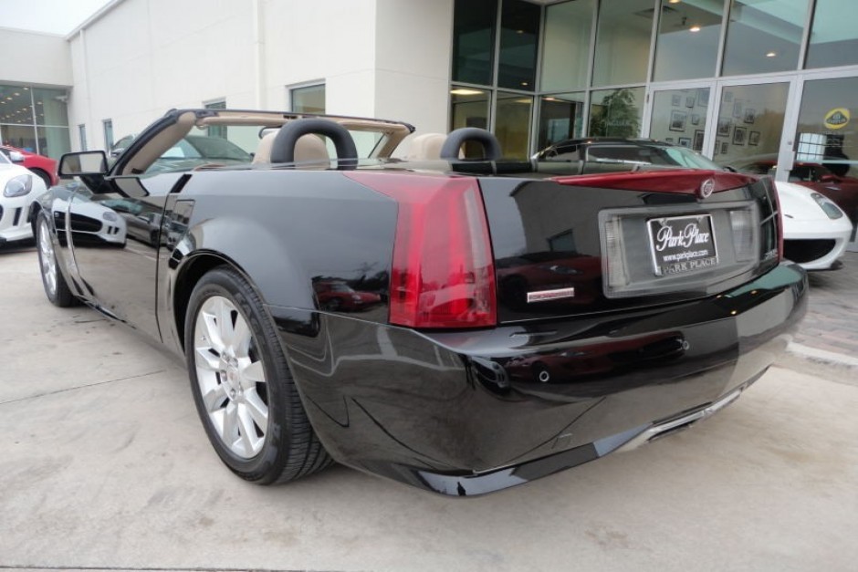 2009 Cadillac XLR - Black Raven