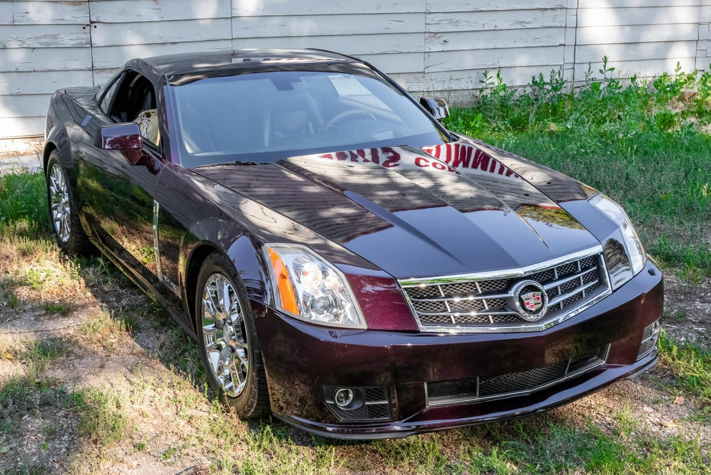 2009 Cadillac XLR in Black Cherry Metallic