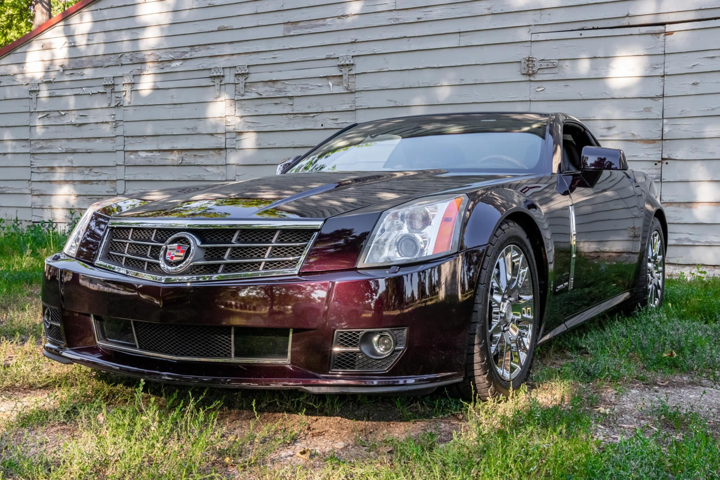 2009 Cadillac XLR in Black Cherry Metallic