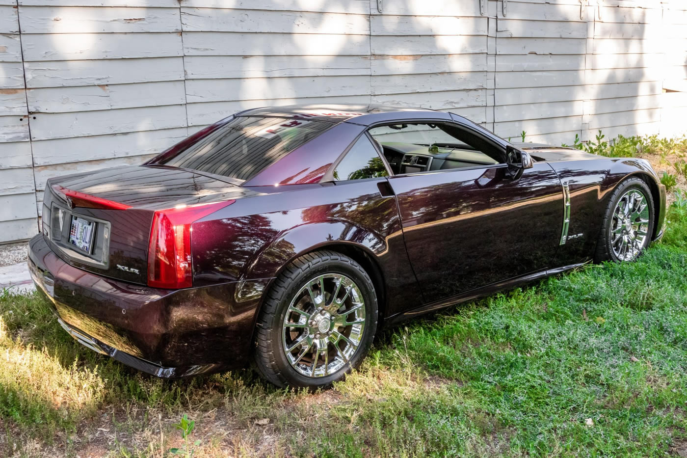 2009 Cadillac XLR in Black Cherry Metallic