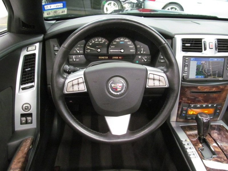 2009 Cadillac XLR-V in Black Raven