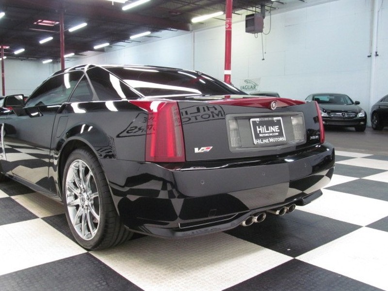 2009 Cadillac XLR-V in Black Raven