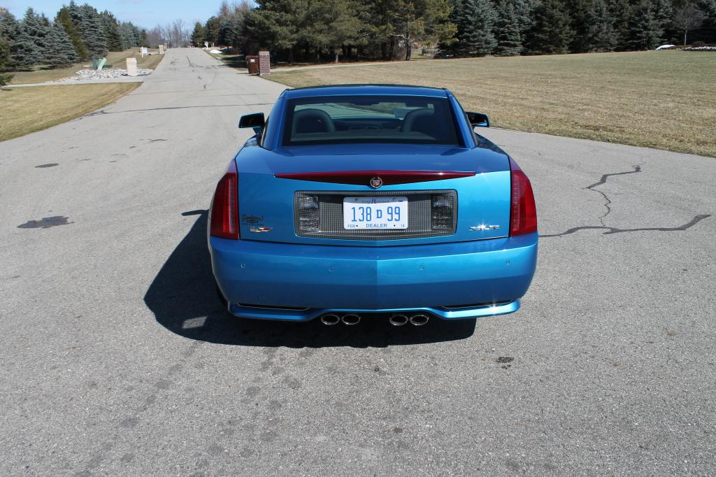 2009 Cadillac XLR-V in Elektra Blue