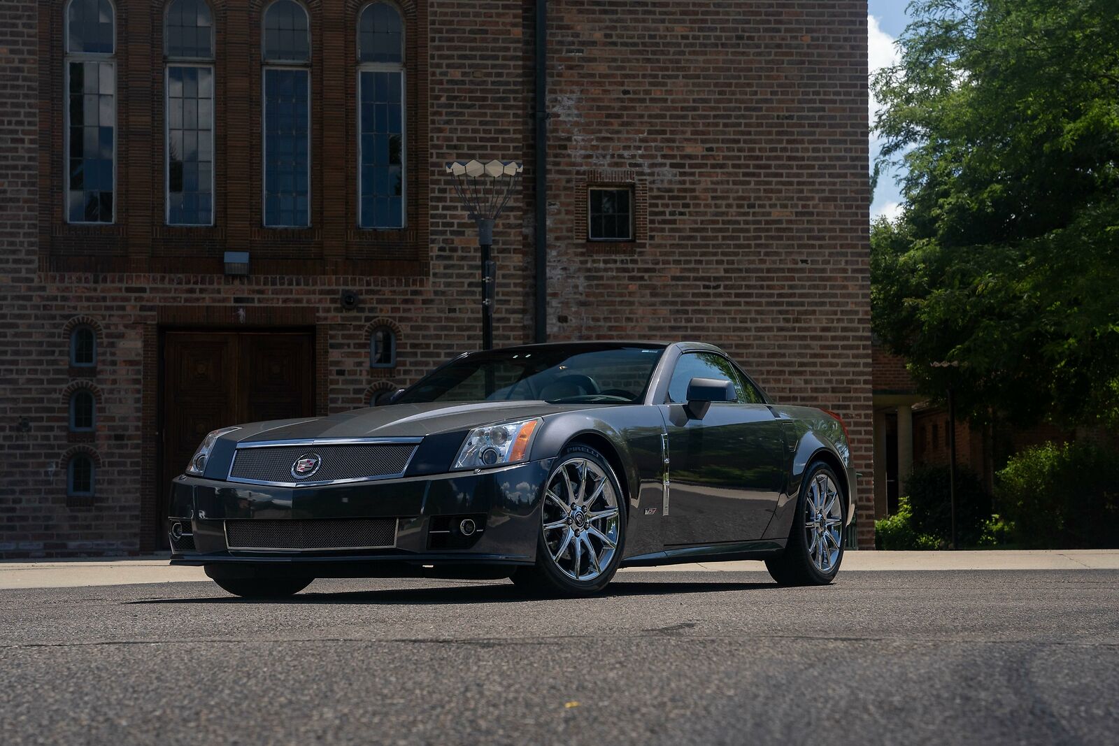 2009 Cadillac XLR-V in Gray Flannel