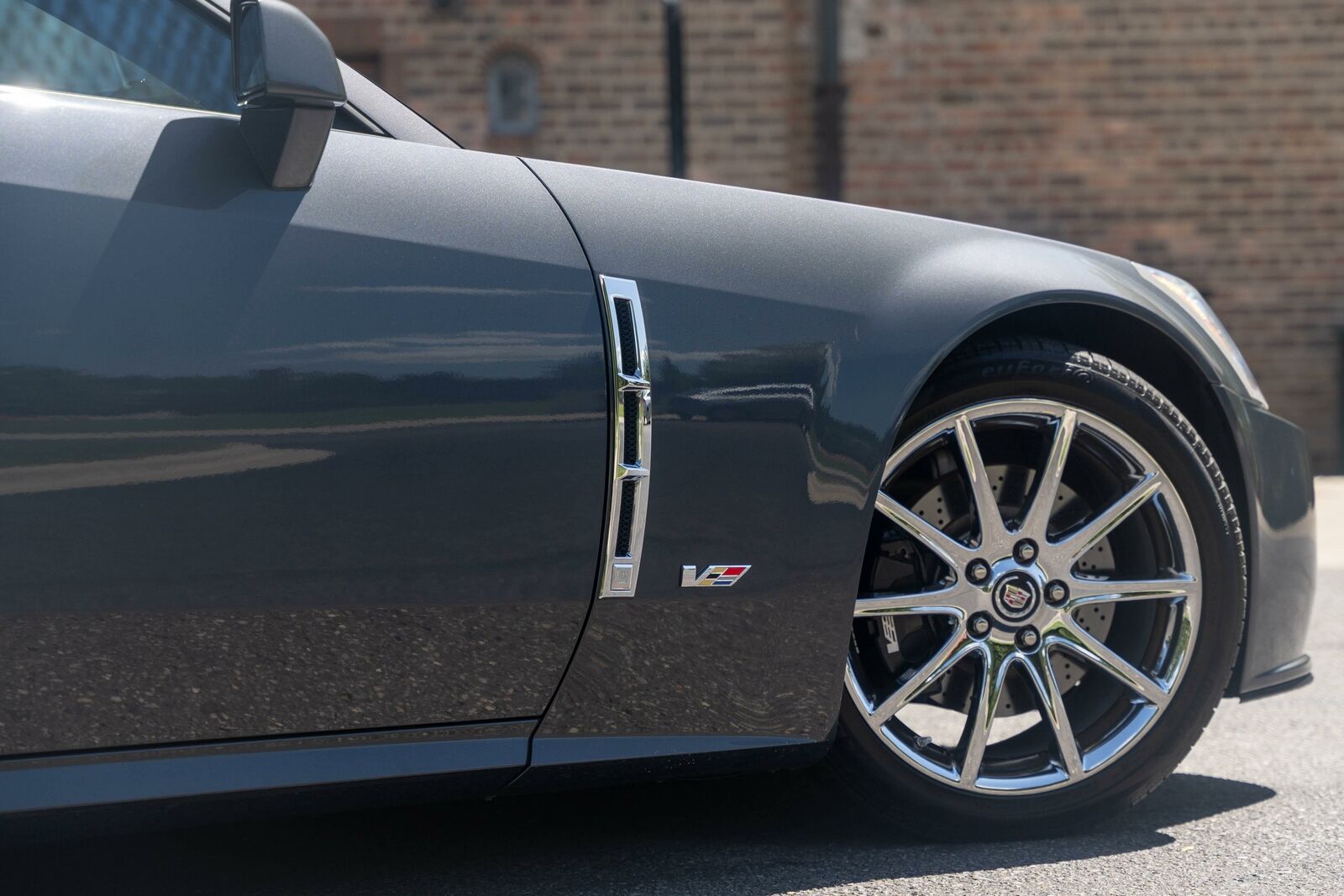 2009 Cadillac XLR-V in Gray Flannel