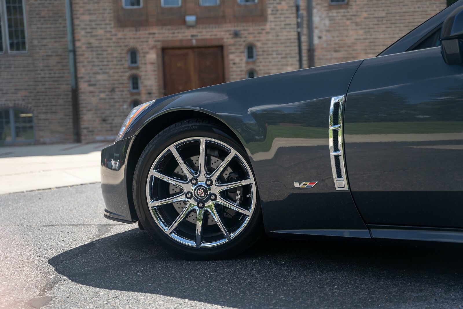 2009 Cadillac XLR-V in Gray Flannel