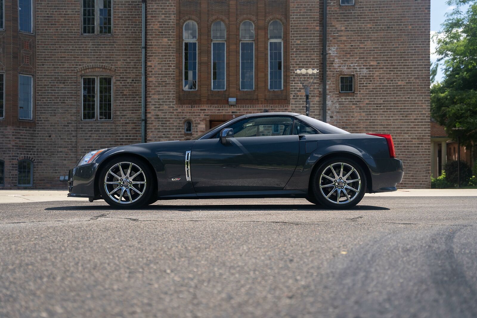 2009 Cadillac XLR-V in Gray Flannel