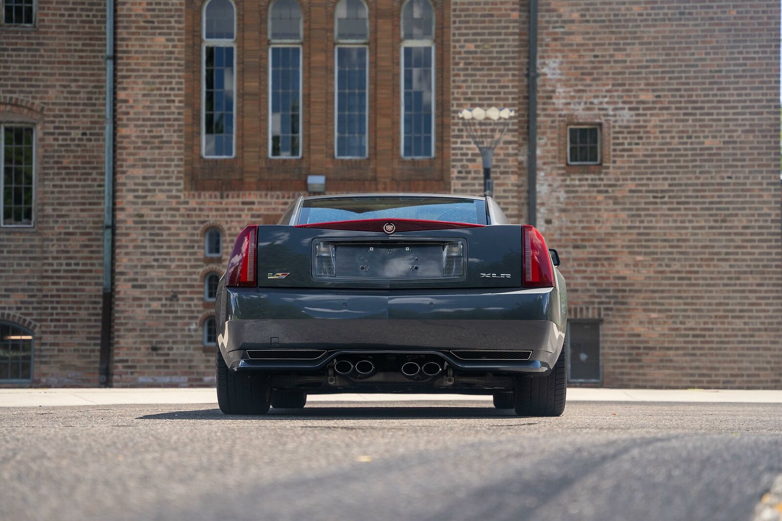 2009 Cadillac XLR-V in Gray Flannel