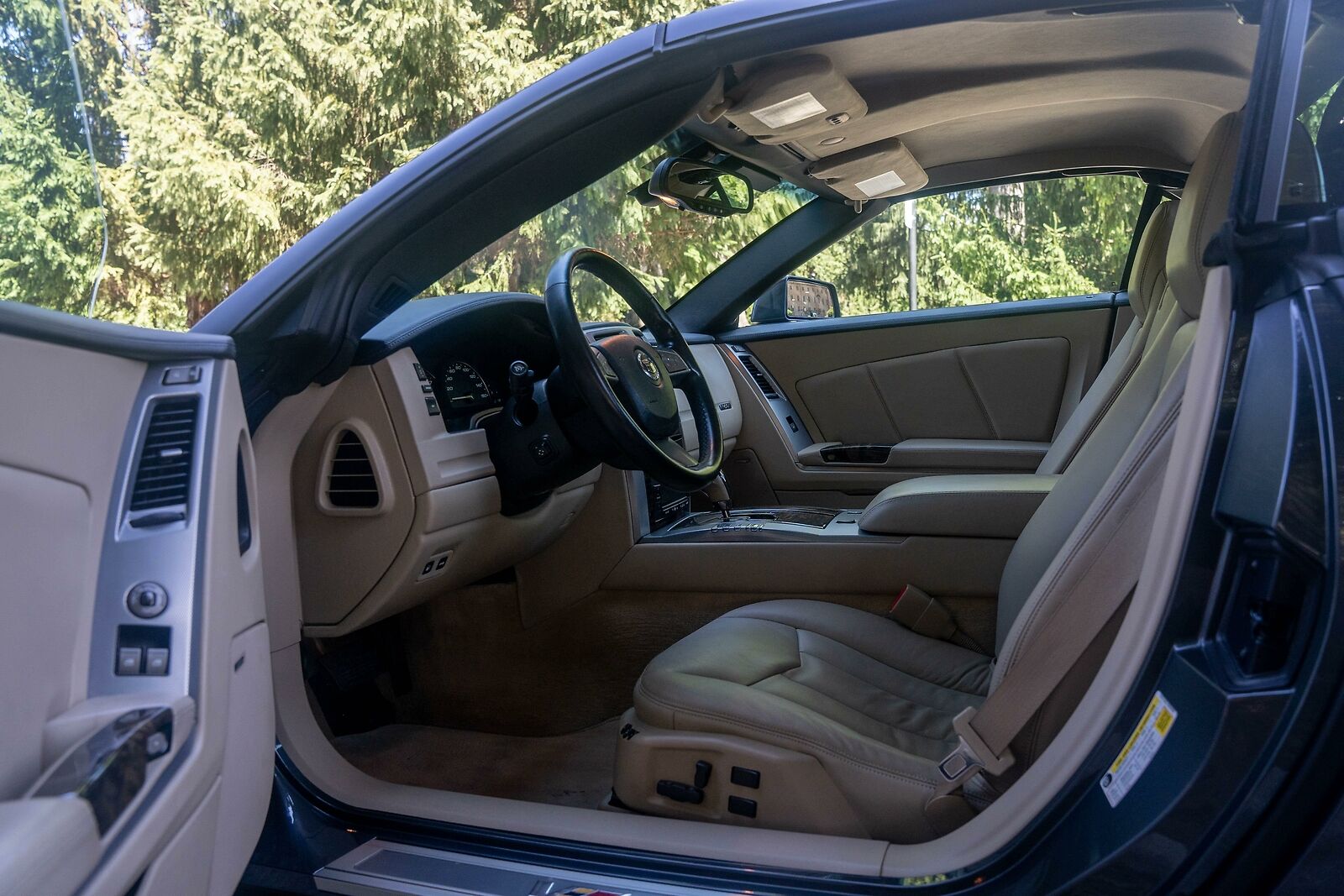 2009 Cadillac XLR-V in Gray Flannel