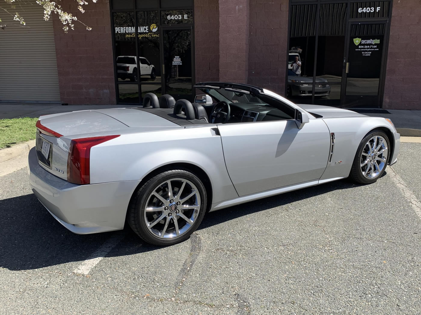 2009 Cadillac XLR-V in Radiant Silver