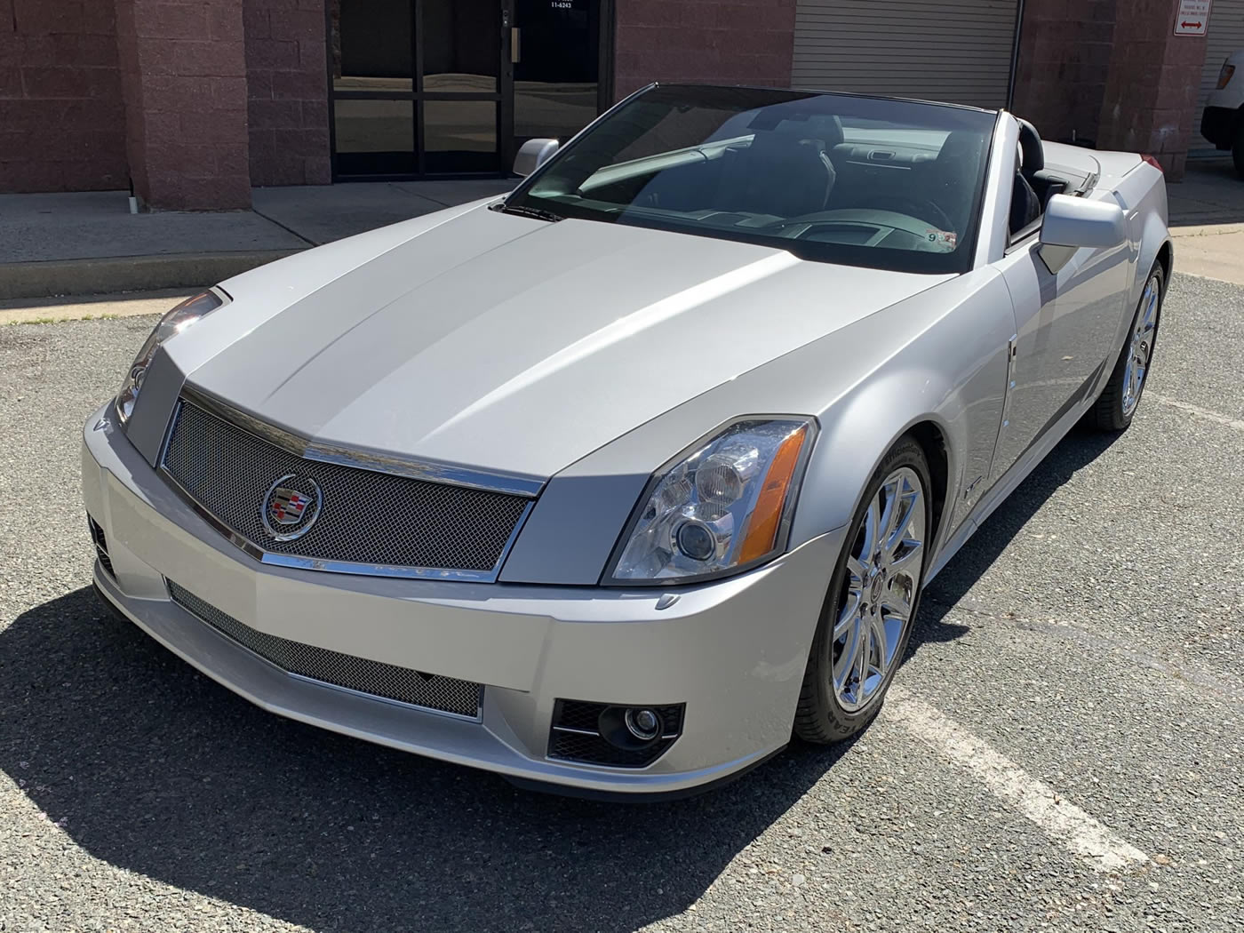 2009 Cadillac XLR-V in Radiant Silver
