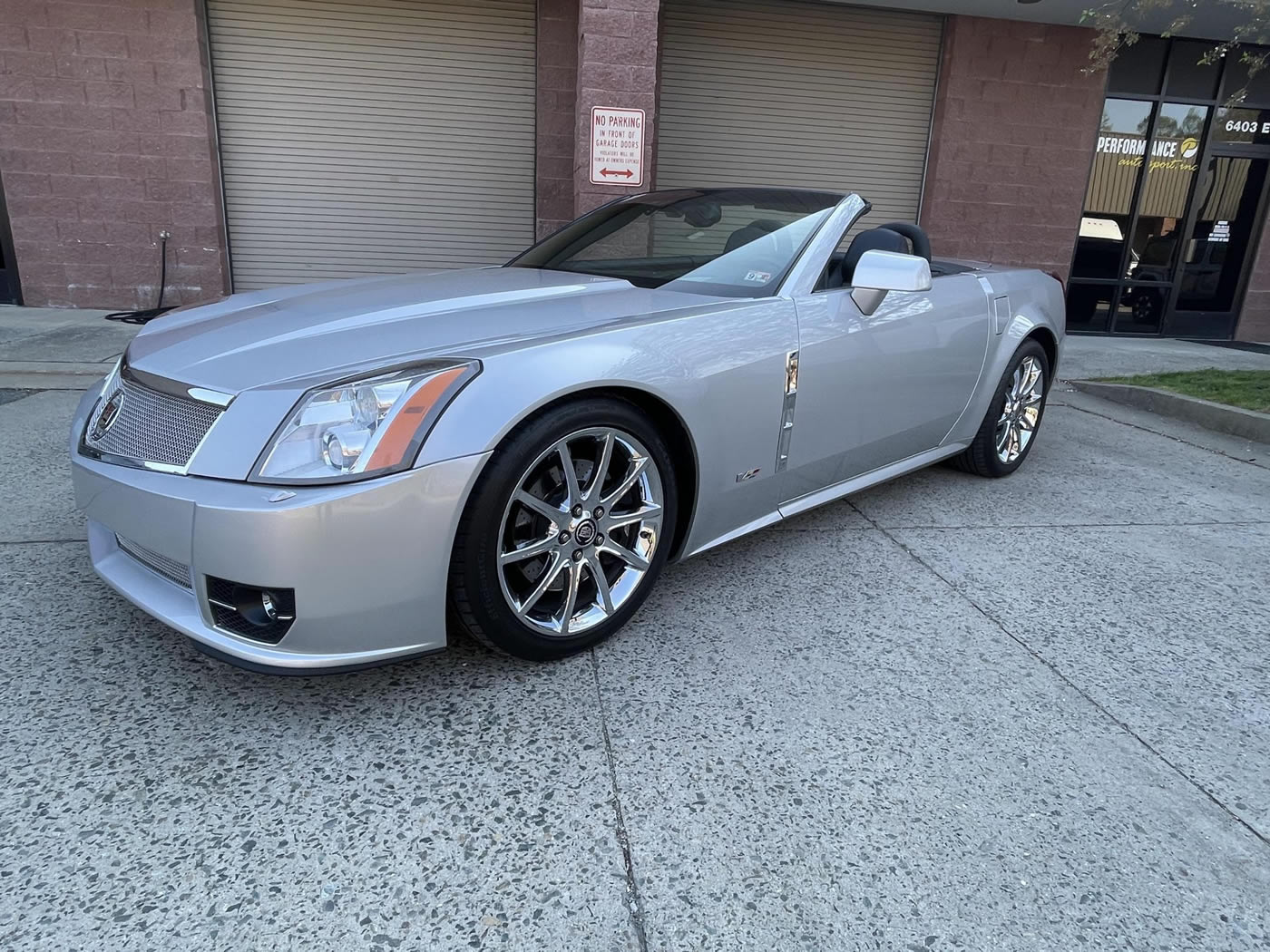 2009 Cadillac XLR-V in Radiant Silver