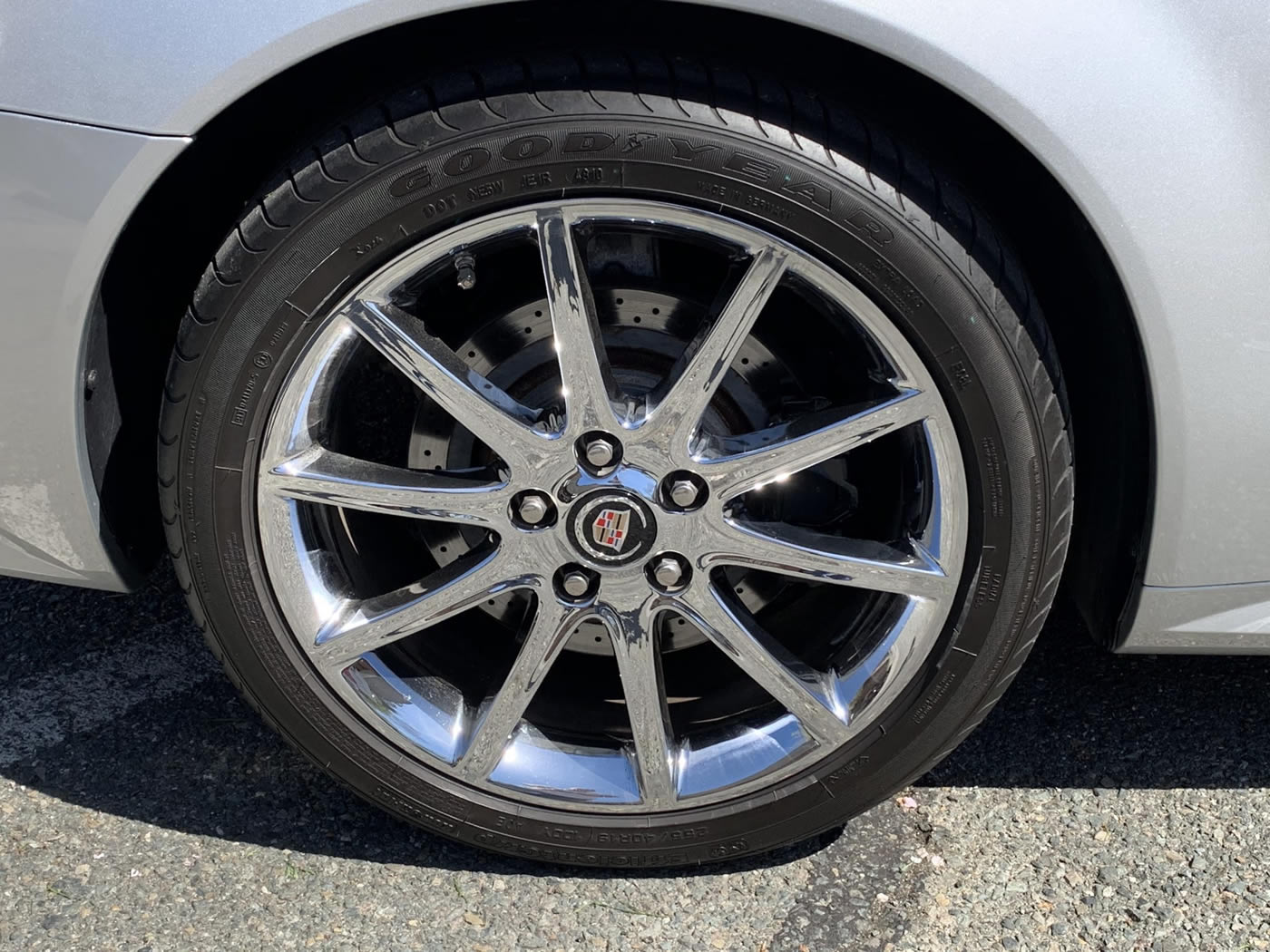 2009 Cadillac XLR-V in Radiant Silver