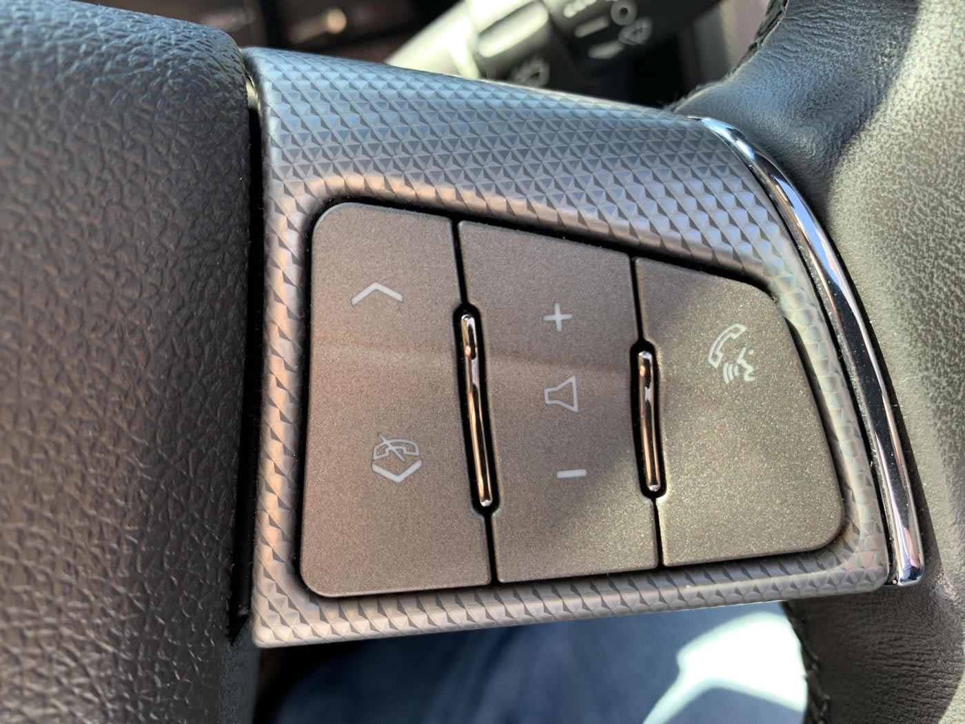 2009 Cadillac XLR-V in Radiant Silver