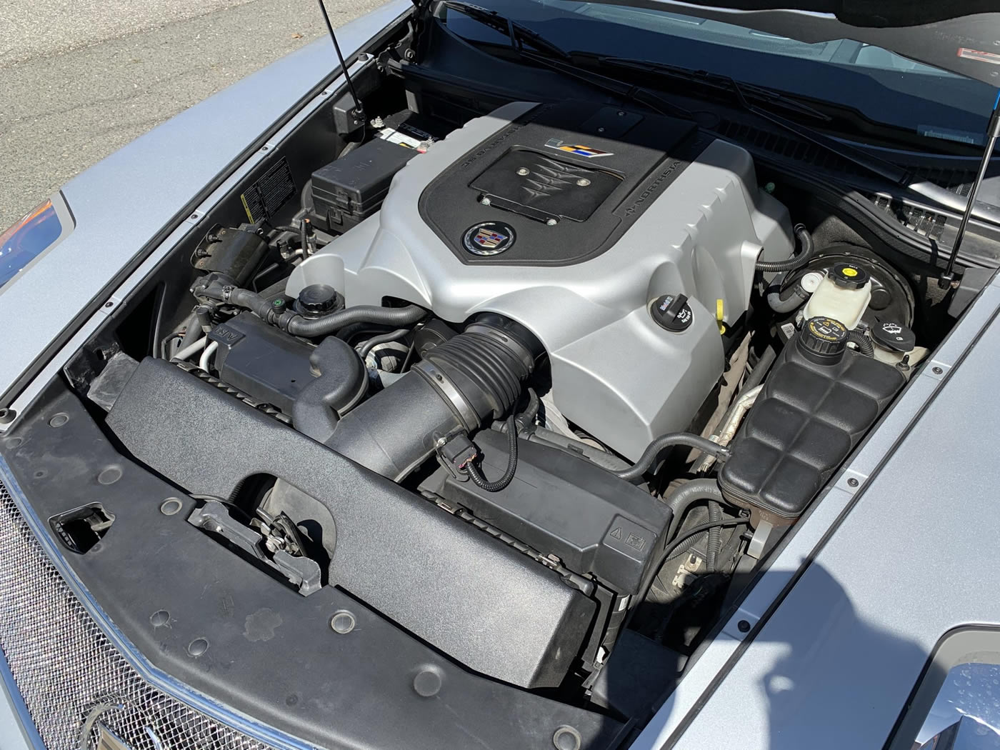 2009 Cadillac XLR-V in Radiant Silver