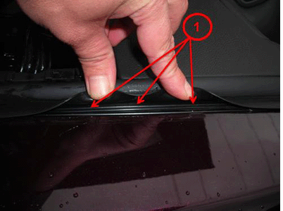 2004 - 2009 Cadillac XLR Service Bulletin: #PIC5000: Quarter Glass Lands On Top Of Quarter Belt Seal